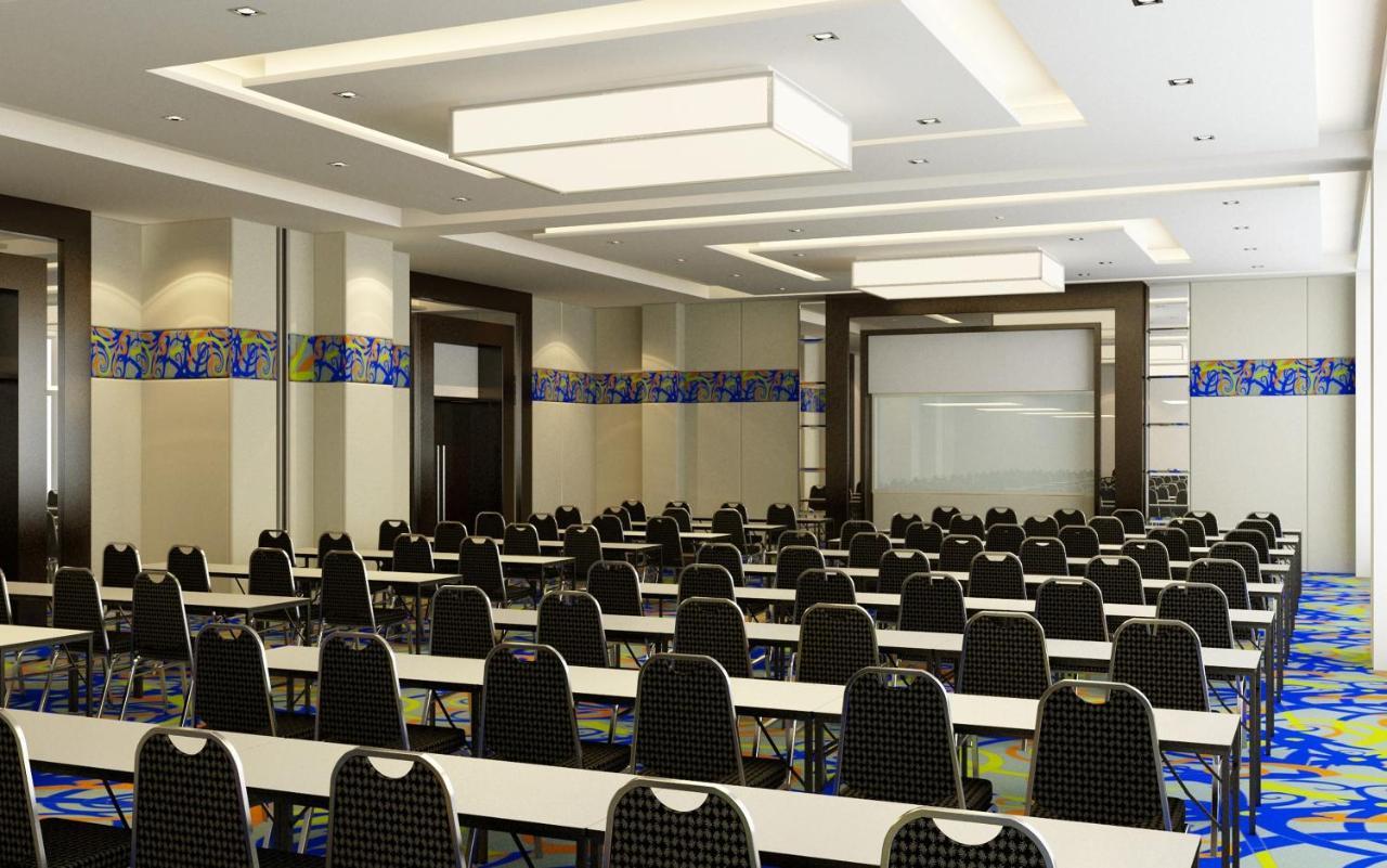 Raia Hotel & Convention Centre กูชิง ภายนอก รูปภาพ
